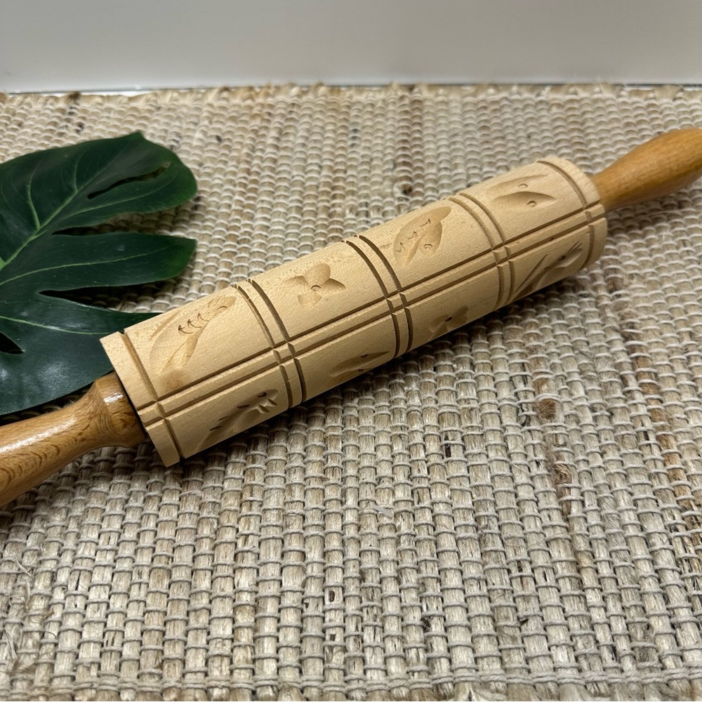 SPRINGERLE EMBOSSED ROLLING PIN
